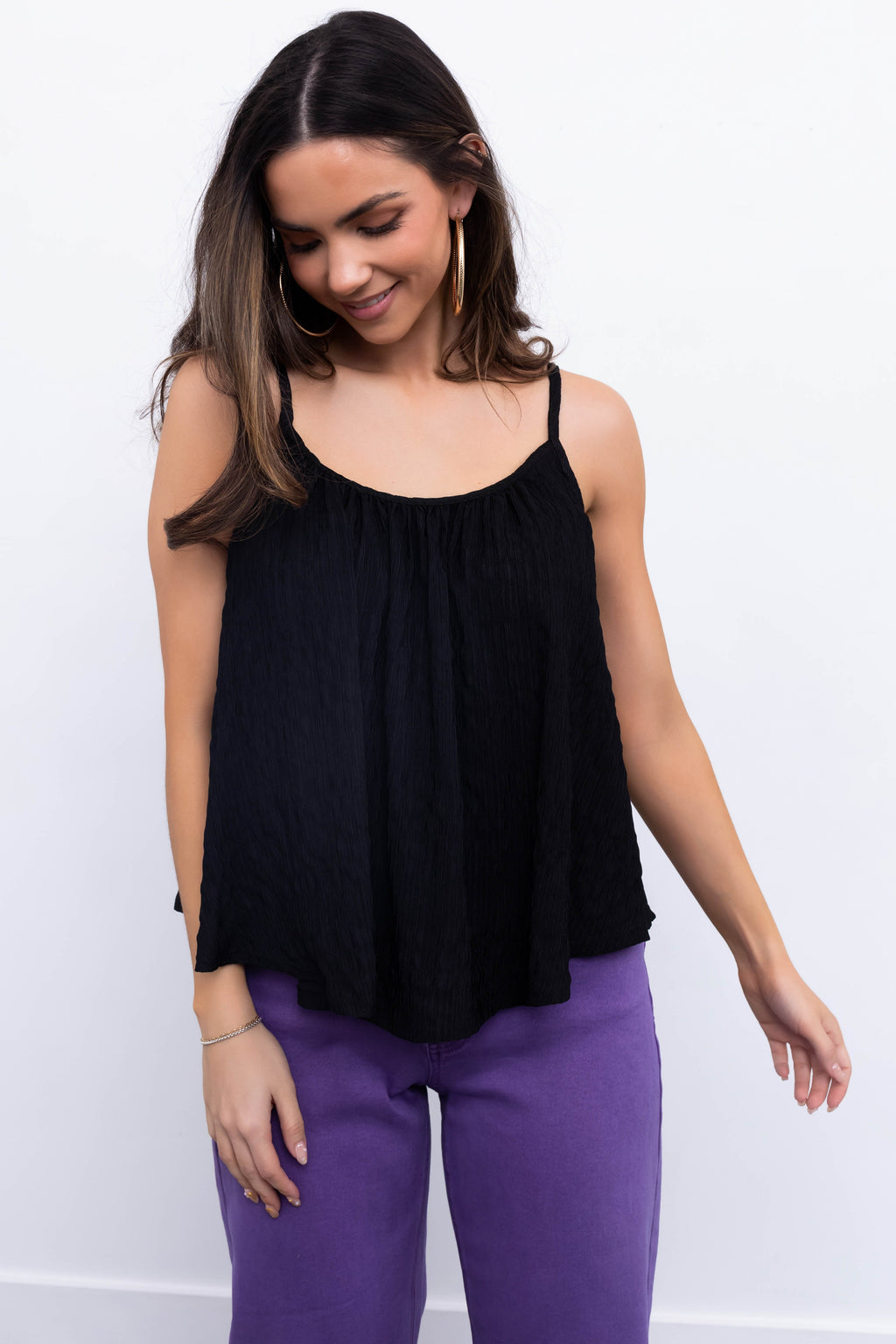 Women’s Black Round Neck Flowy Cami Tank Top