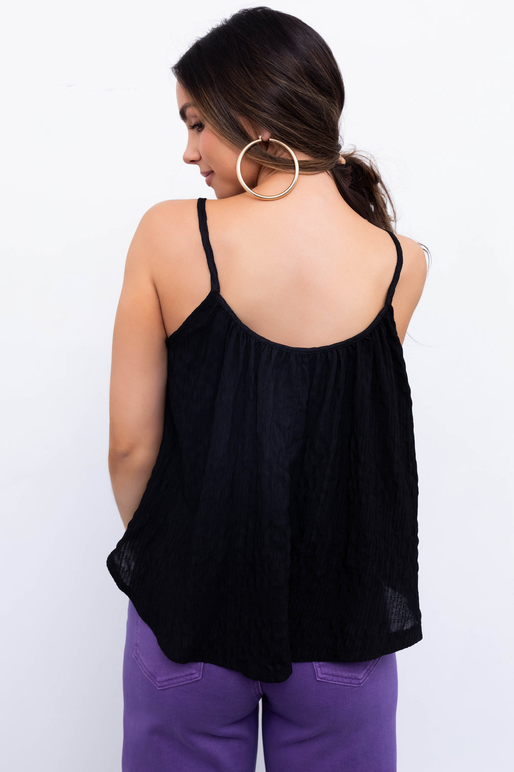 Women’s Black Round Neck Flowy Cami Tank Top